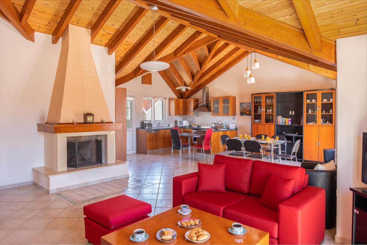 Grand Square Apartment Argostoli  Eksteriør billede