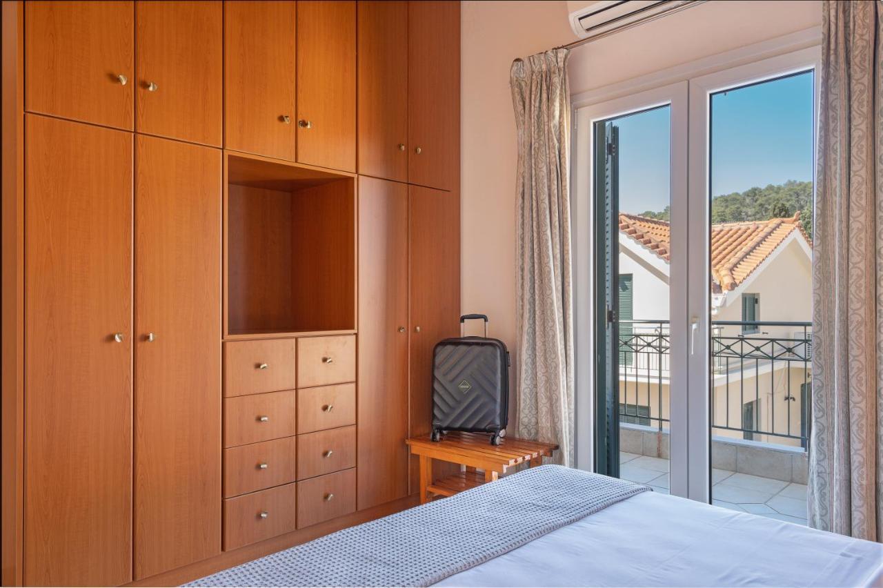 Grand Square Apartment Argostoli  Eksteriør billede